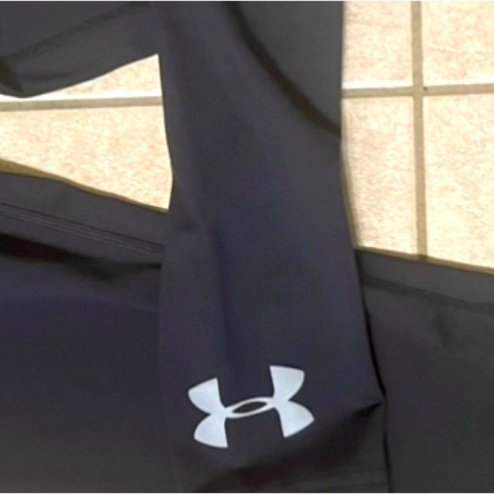 Youth medium cold gear Under Armour